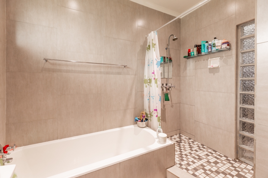4 Bedroom Property for Sale in Amanzimtoti KwaZulu-Natal