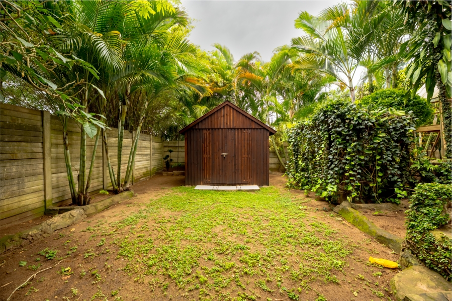 4 Bedroom Property for Sale in Amanzimtoti KwaZulu-Natal