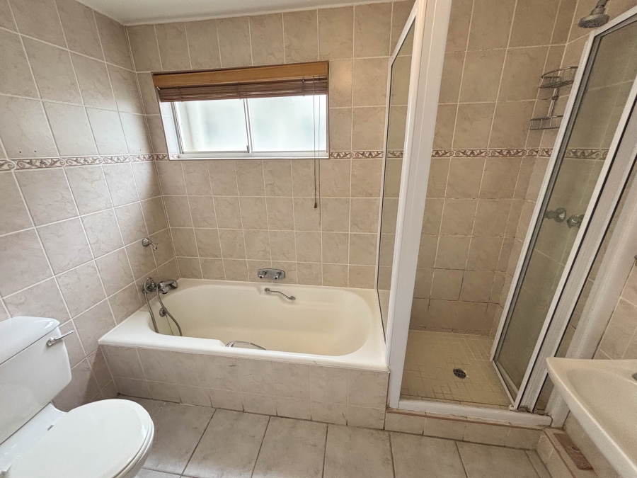 4 Bedroom Property for Sale in Umhlanga KwaZulu-Natal