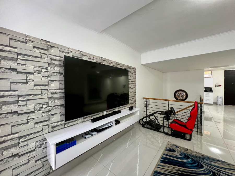 To Let 2 Bedroom Property for Rent in Umhlanga Ridge KwaZulu-Natal
