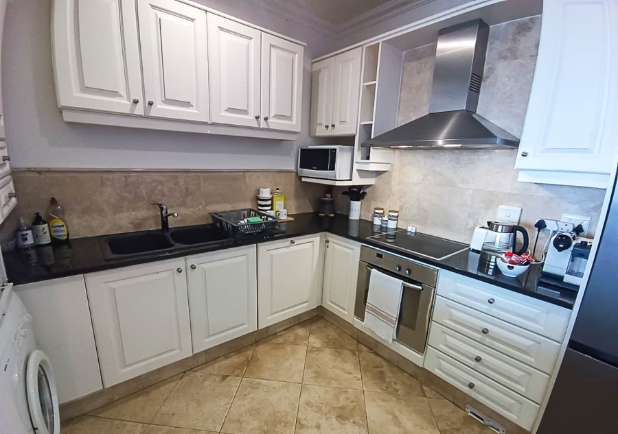 2 Bedroom Property for Sale in Umhlanga KwaZulu-Natal
