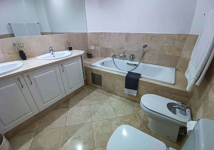 2 Bedroom Property for Sale in Umhlanga KwaZulu-Natal