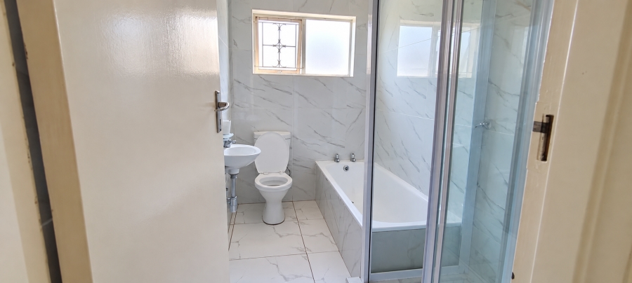 To Let 3 Bedroom Property for Rent in Doon Heights KwaZulu-Natal