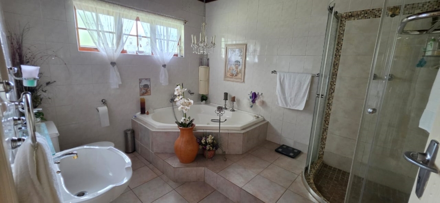 To Let 4 Bedroom Property for Rent in Waterfall KwaZulu-Natal