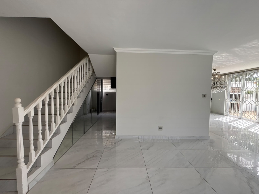 3 Bedroom Property for Sale in Essenwood KwaZulu-Natal