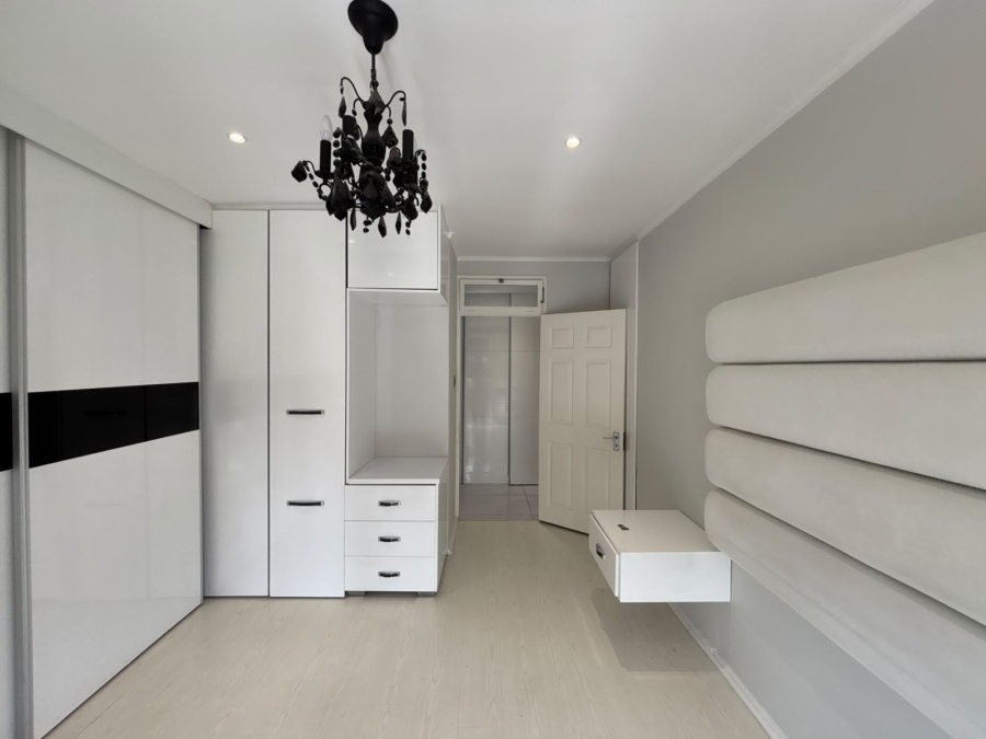 3 Bedroom Property for Sale in Essenwood KwaZulu-Natal