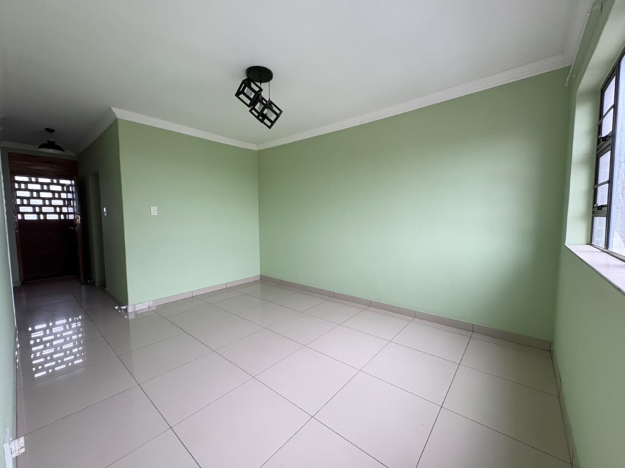 2 Bedroom Property for Sale in Overport KwaZulu-Natal