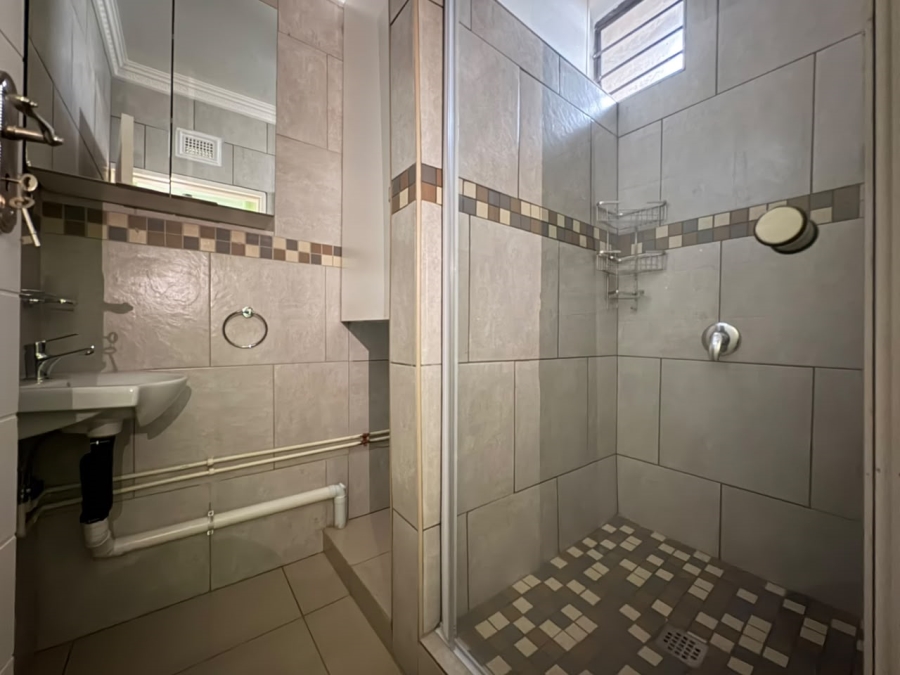 2 Bedroom Property for Sale in Overport KwaZulu-Natal