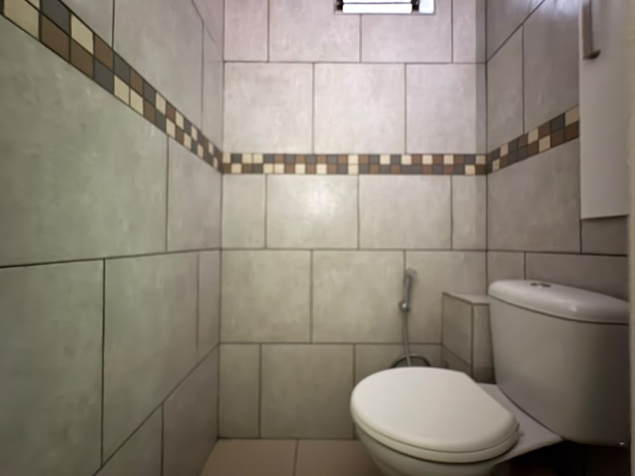 2 Bedroom Property for Sale in Overport KwaZulu-Natal