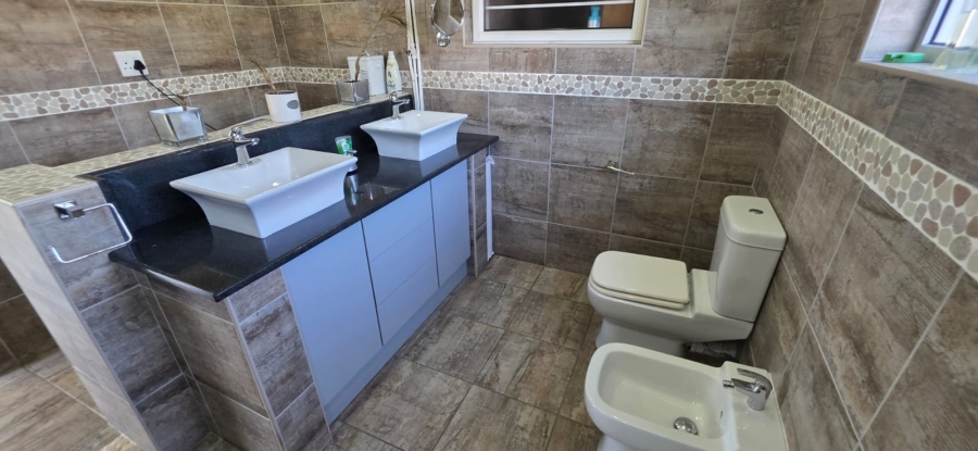 3 Bedroom Property for Sale in Grosvenor KwaZulu-Natal