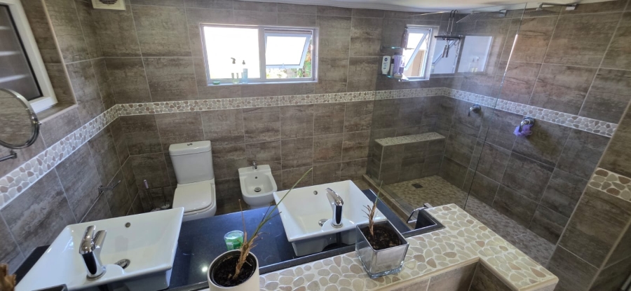 3 Bedroom Property for Sale in Grosvenor KwaZulu-Natal