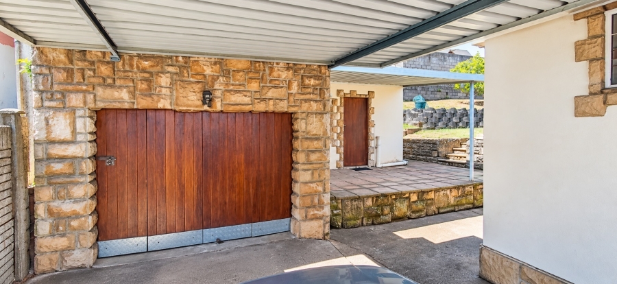 3 Bedroom Property for Sale in Ocean View KwaZulu-Natal