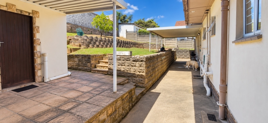 3 Bedroom Property for Sale in Ocean View KwaZulu-Natal
