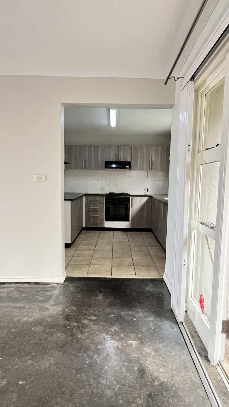 To Let 3 Bedroom Property for Rent in Kloof KwaZulu-Natal