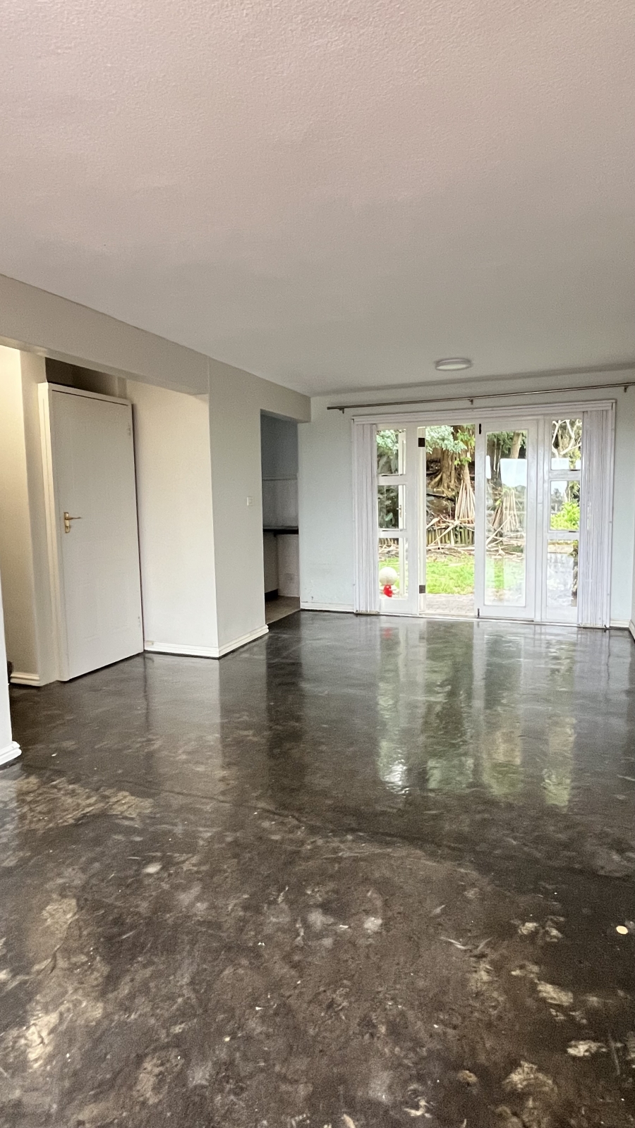 To Let 3 Bedroom Property for Rent in Kloof KwaZulu-Natal