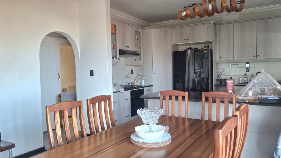 3 Bedroom Property for Sale in Amanzimtoti KwaZulu-Natal