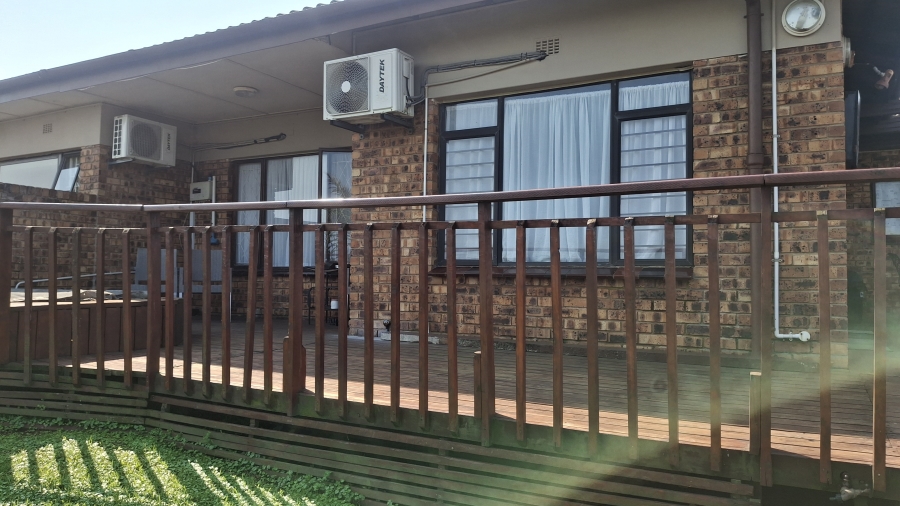 3 Bedroom Property for Sale in Amanzimtoti KwaZulu-Natal