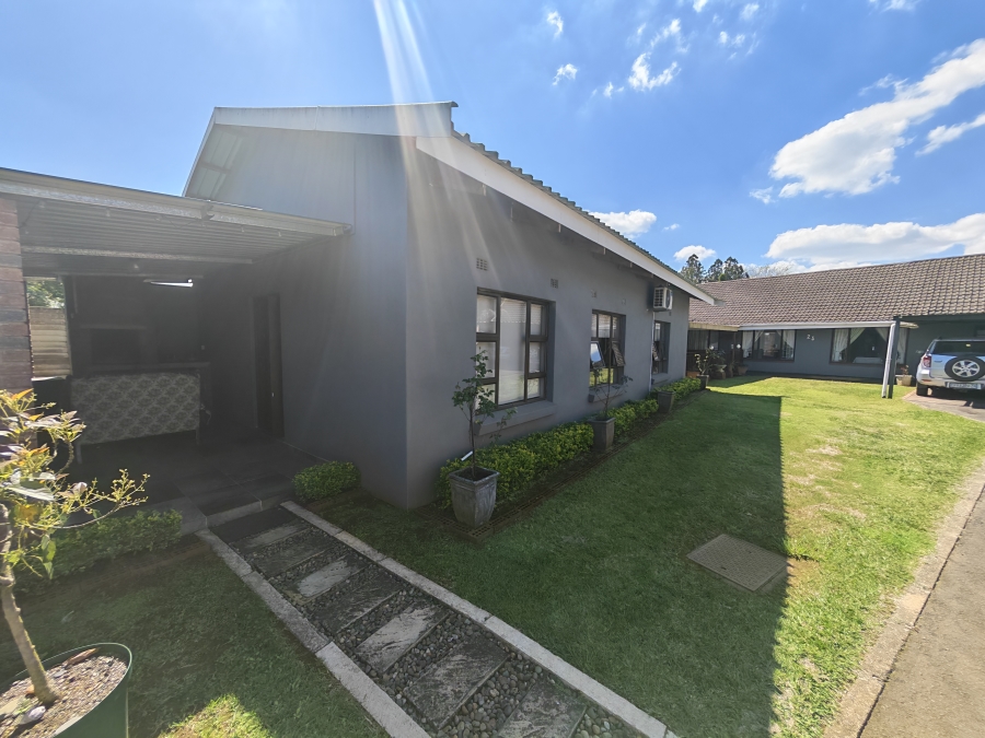 4 Bedroom Property for Sale in Hayfields KwaZulu-Natal