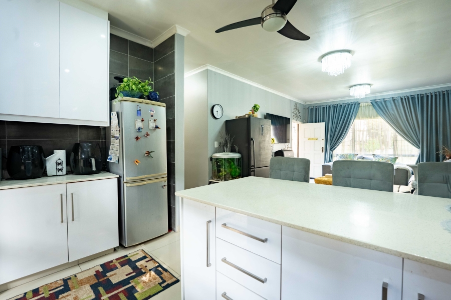 3 Bedroom Property for Sale in Amanzimtoti KwaZulu-Natal