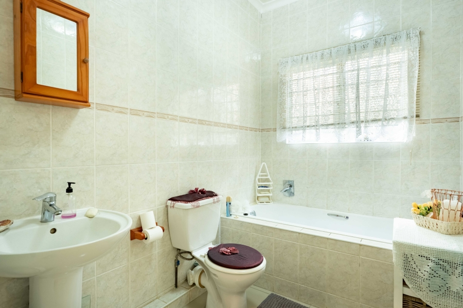 3 Bedroom Property for Sale in Amanzimtoti KwaZulu-Natal