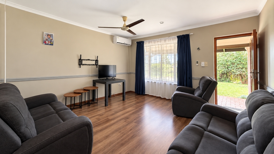 3 Bedroom Property for Sale in Waterfall KwaZulu-Natal