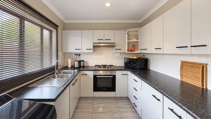 3 Bedroom Property for Sale in Waterfall KwaZulu-Natal