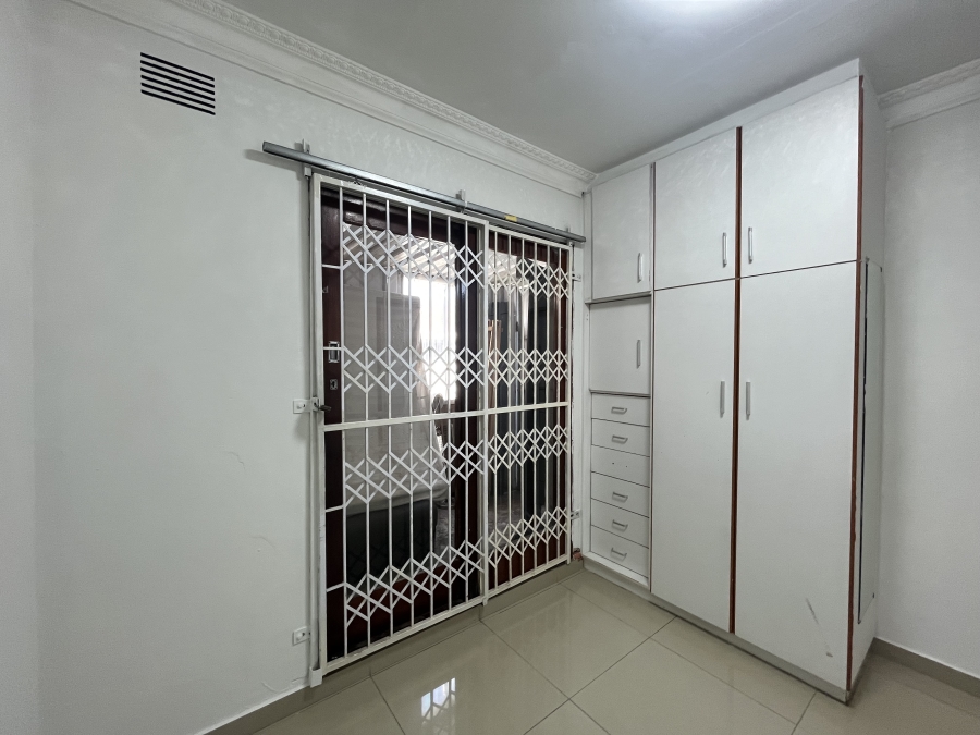 5 Bedroom Property for Sale in Clayfield KwaZulu-Natal