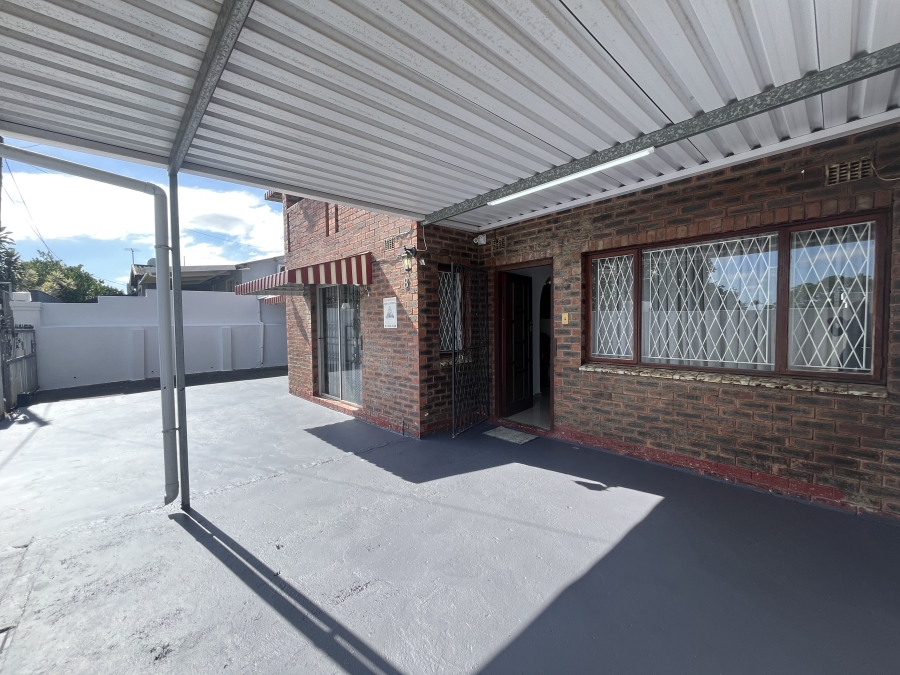 5 Bedroom Property for Sale in Clayfield KwaZulu-Natal