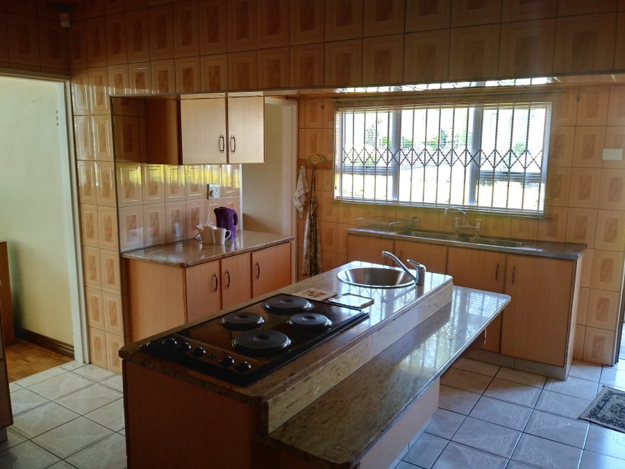 To Let 3 Bedroom Property for Rent in Cleland KwaZulu-Natal