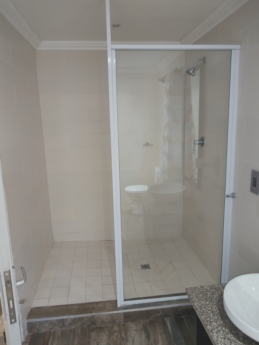 1 Bedroom Property for Sale in Glen Ashley KwaZulu-Natal