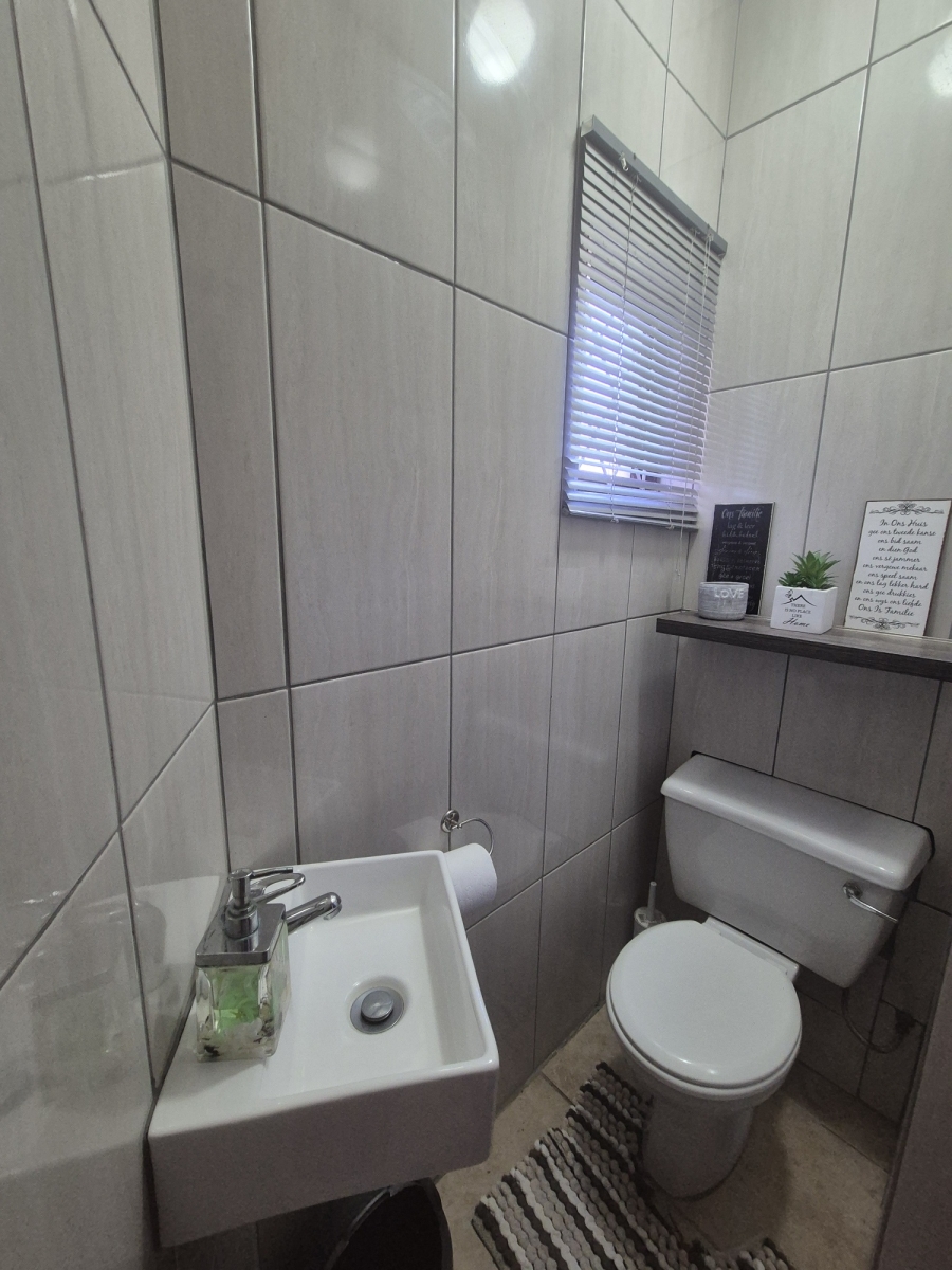 2 Bedroom Property for Sale in Shelly Beach KwaZulu-Natal