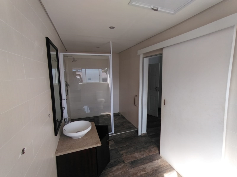 2 Bedroom Property for Sale in La Lucia KwaZulu-Natal