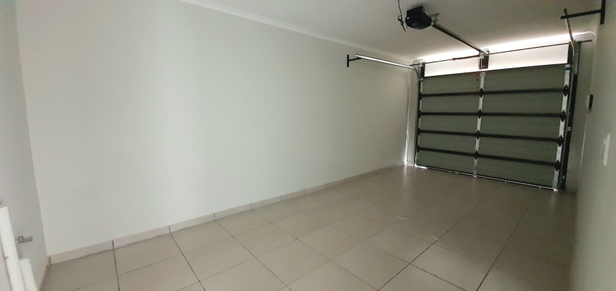 To Let 3 Bedroom Property for Rent in Bulwer KwaZulu-Natal