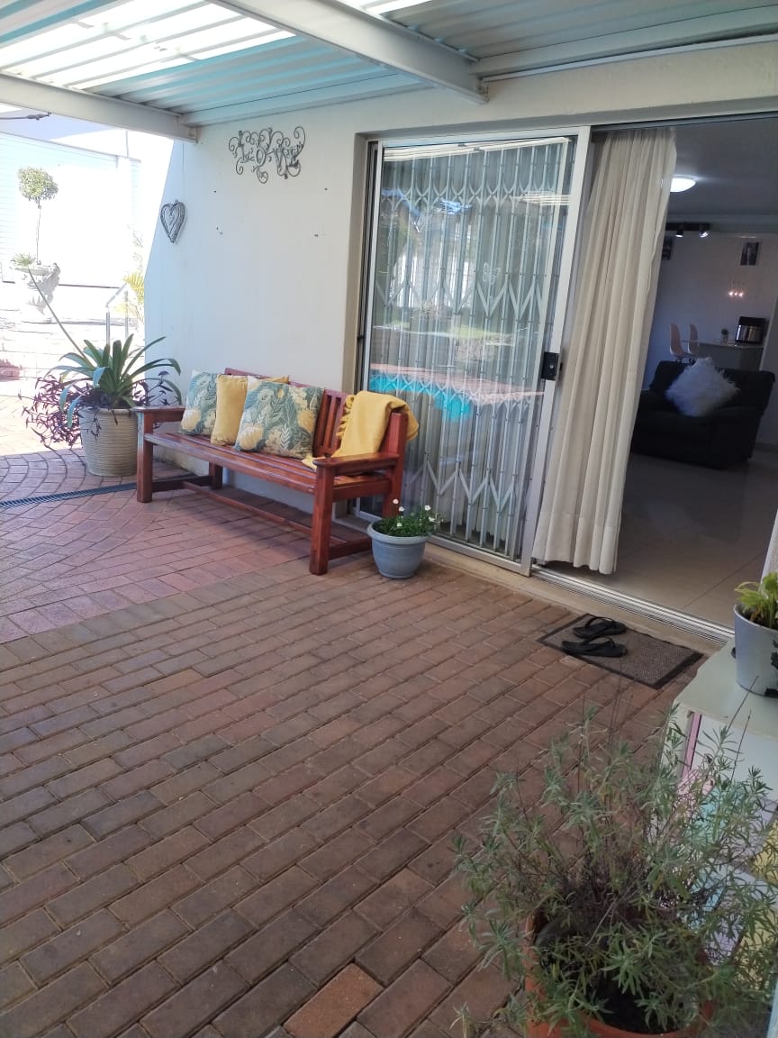 To Let 1 Bedroom Property for Rent in Bellevue KwaZulu-Natal