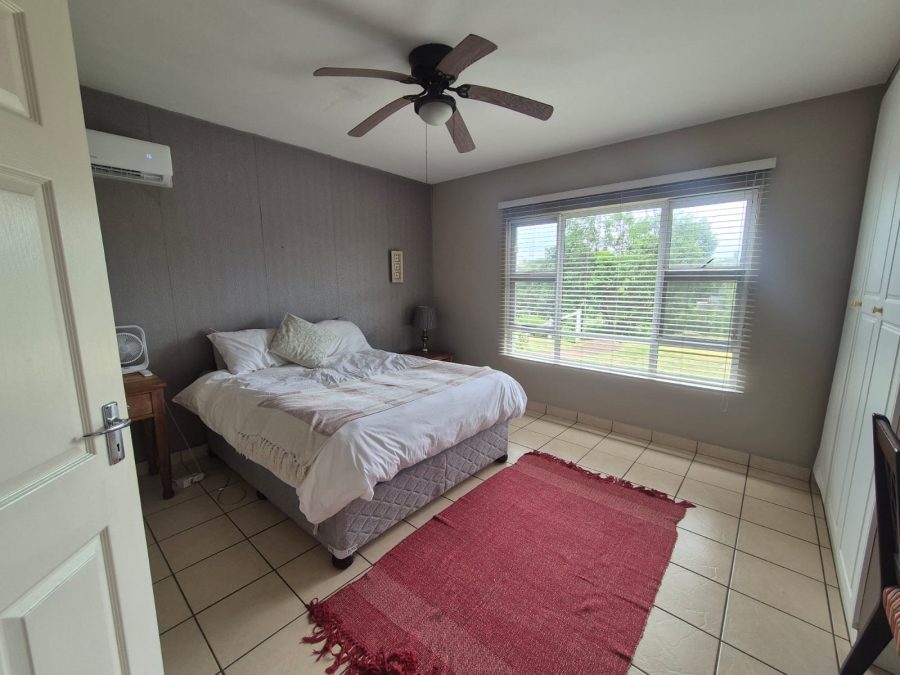 To Let 4 Bedroom Property for Rent in Willard Beach KwaZulu-Natal