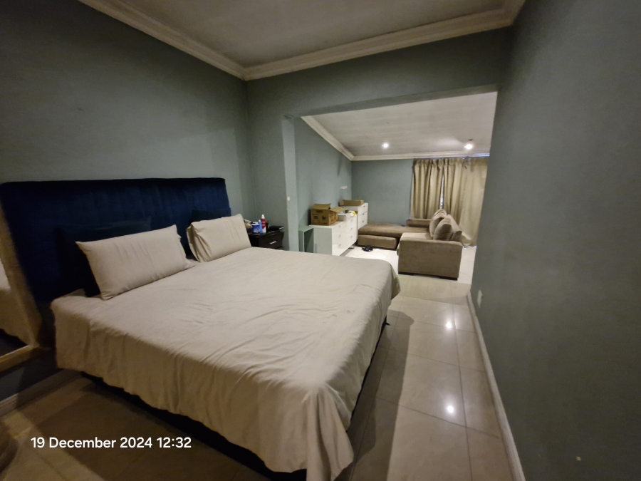 3 Bedroom Property for Sale in Bellair KwaZulu-Natal