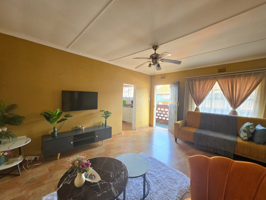 To Let 2 Bedroom Property for Rent in Montclair KwaZulu-Natal