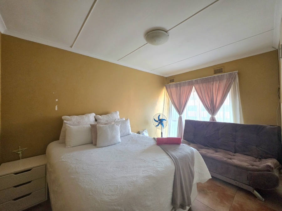To Let 2 Bedroom Property for Rent in Montclair KwaZulu-Natal