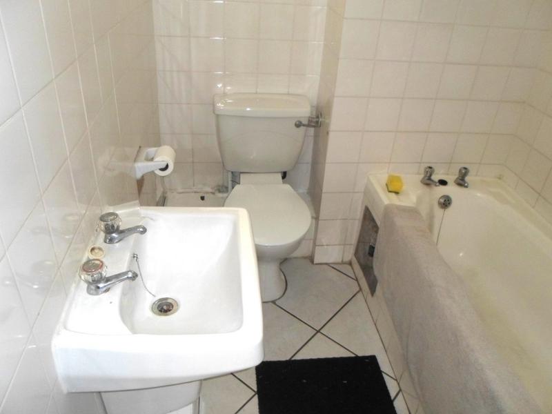 To Let 1 Bedroom Property for Rent in Morningside KwaZulu-Natal