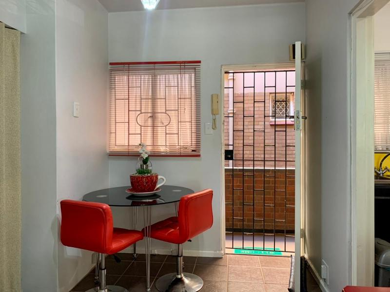 2 Bedroom Property for Sale in Morningside KwaZulu-Natal