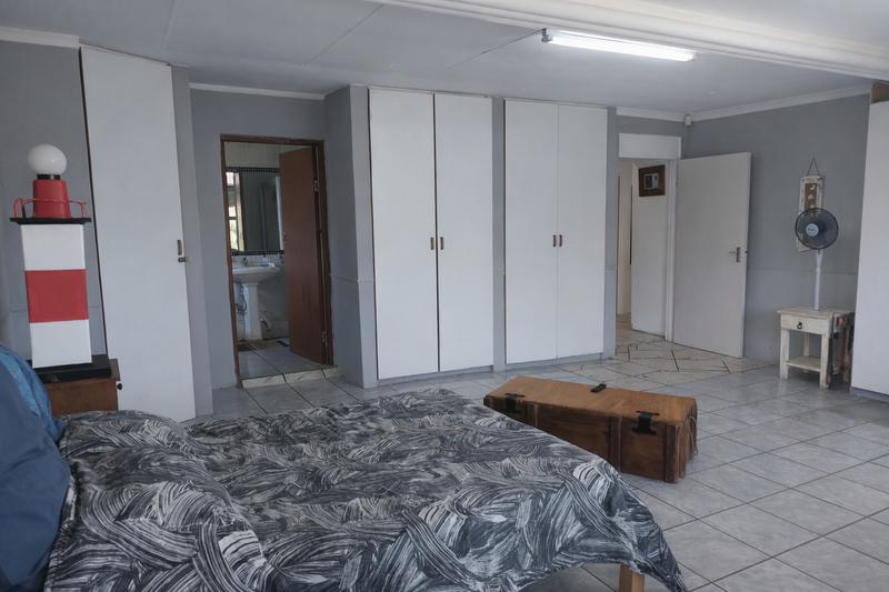 11 Bedroom Property for Sale in Margate KwaZulu-Natal
