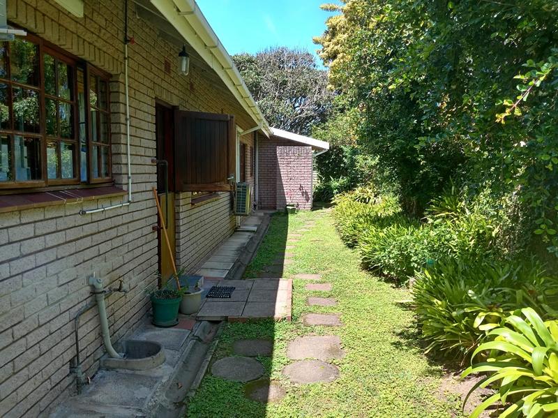 4 Bedroom Property for Sale in Scottburgh KwaZulu-Natal