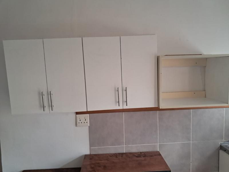 To Let 1 Bedroom Property for Rent in Caneside KwaZulu-Natal