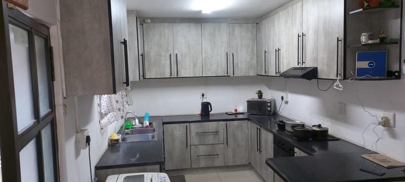 3 Bedroom Property for Sale in Northcroft KwaZulu-Natal