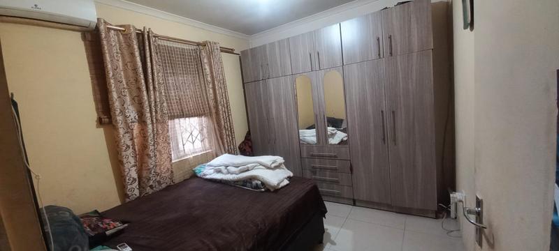 3 Bedroom Property for Sale in Northcroft KwaZulu-Natal