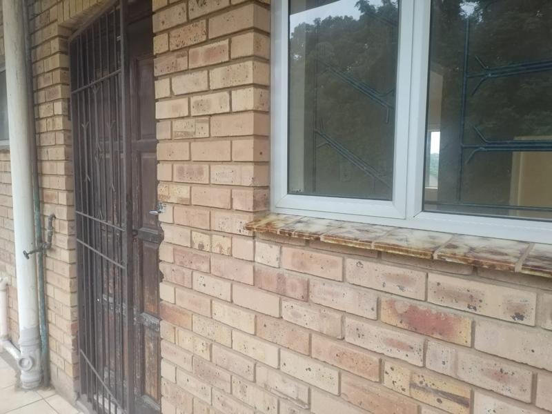 To Let 2 Bedroom Property for Rent in Empangeni Central KwaZulu-Natal