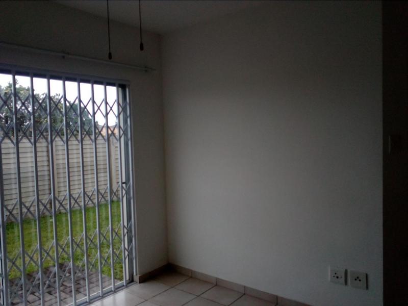 To Let 2 Bedroom Property for Rent in Veld En Vlei KwaZulu-Natal