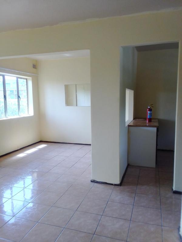 2 Bedroom Property for Sale in Empangeni Central KwaZulu-Natal