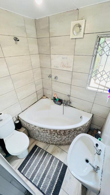 3 Bedroom Property for Sale in Eastbury KwaZulu-Natal