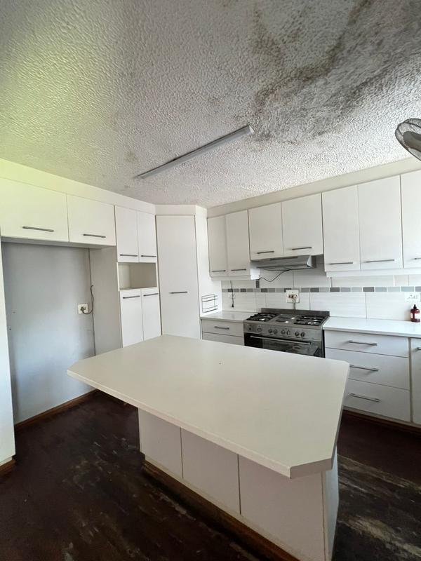 3 Bedroom Property for Sale in Manors KwaZulu-Natal